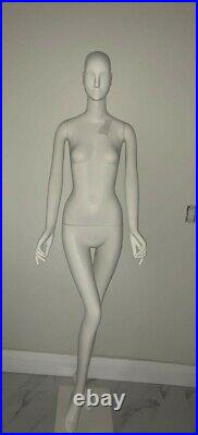 6 FT Female Mannequin Manikin with Metal Stand Plastic Full Body Mannequin White