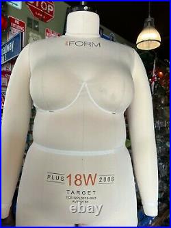 Alva by Alvanon Missy Dress Form, 2006 Full Body plus 18W / fit mannequin