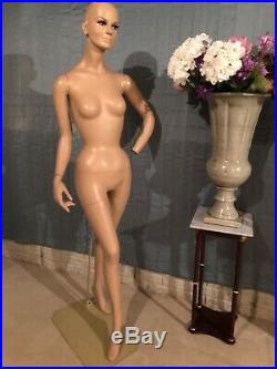 Decter Rare Vintage Full Body Female Display Mannequin