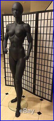 Fiberglass Matte Black Female Mannequin Full Body Retail Fashion Clothe Display