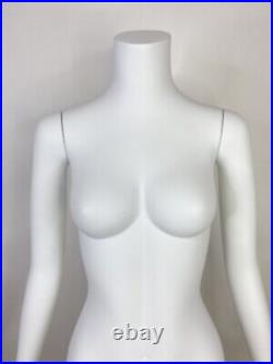 MANNEQUIN FEMALE Matte White Fiberglass Retail Dress Form Clothing Display