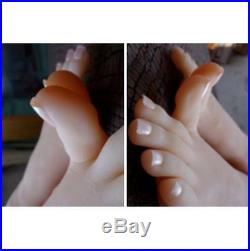 Mannequin arbitrarily bent/posed/soft Lifelike top quality silicone girl feet