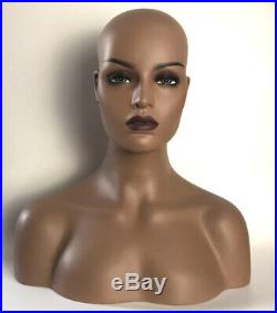 New Luxury Realistic Mannequin Head Fiberglass Hat Wig Glasses Mold Stand No. 31