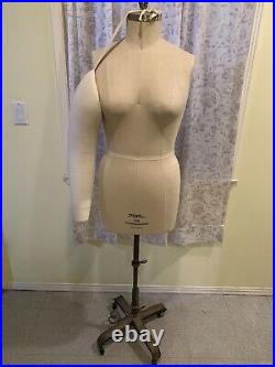 PGM pro Half Body Female Working Dress Form Mannequin Size 18 Hip With Arm