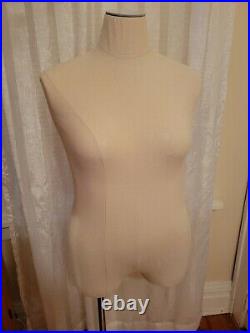 Plus Size Dress Form (Size 14/16/1x) Mannequin Bust with Stand