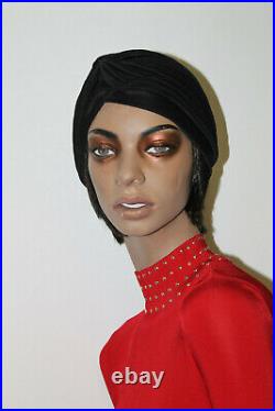 Roostein Mannequin April Pop Collection
