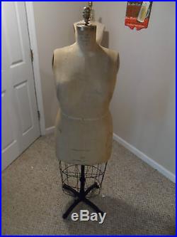 Vintage Seperior Dress Form Collapsible 1953 Size 20 1/2 Cast Base
