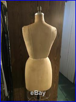 Vintage 1969 Wolf Dress Form Mannequin Size 12 Collapsible Cage Cast Iron Base