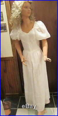 Vintage 5 ft. 4 tall female teen store mannequin composite & wood GC