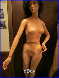 Vintage 5 ft. 8 tall female store mannequin composite & wood GC