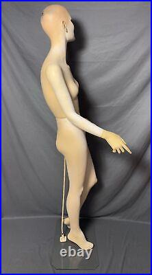 Vintage Greneker (Wolf Vine) Realistic Fiberglass Female Mannequin 26370 C BASE