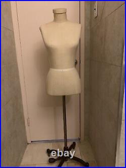 Vintage Superior Model Dress Form Size 6 Or 8 Form. PICK UP ONLY IN NYC